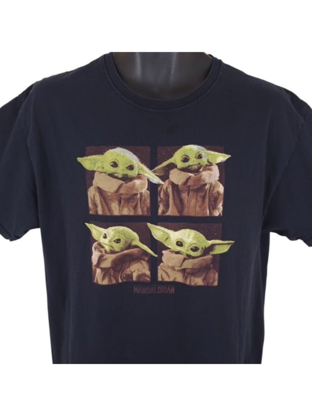 Star Wars The Mandalorian T Shirt Mens Size Large Black Grogu TV Series 4 Panel